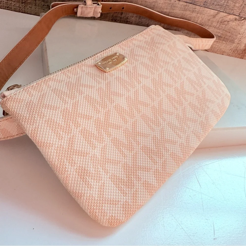 Michael Kors nwot pet